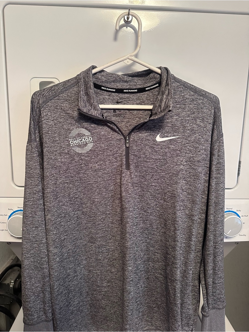 Nike Men's Heather Gray Quarter-Zip Performance Pullover